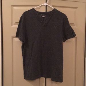 AE Henley SS T-shirt